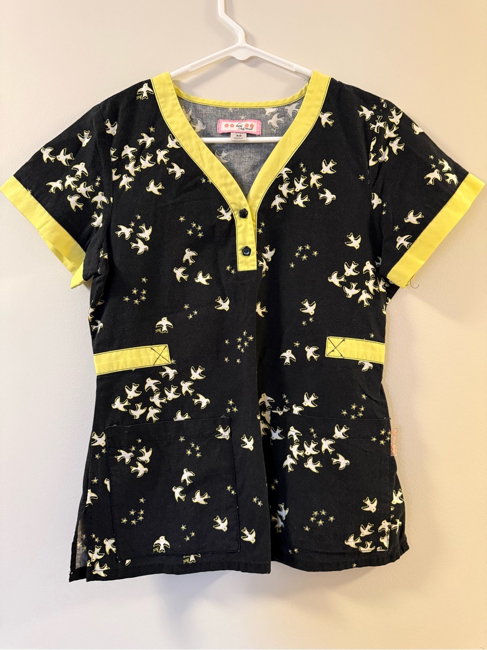 koi scrub top Black with Yellow Trim and Bird Print top